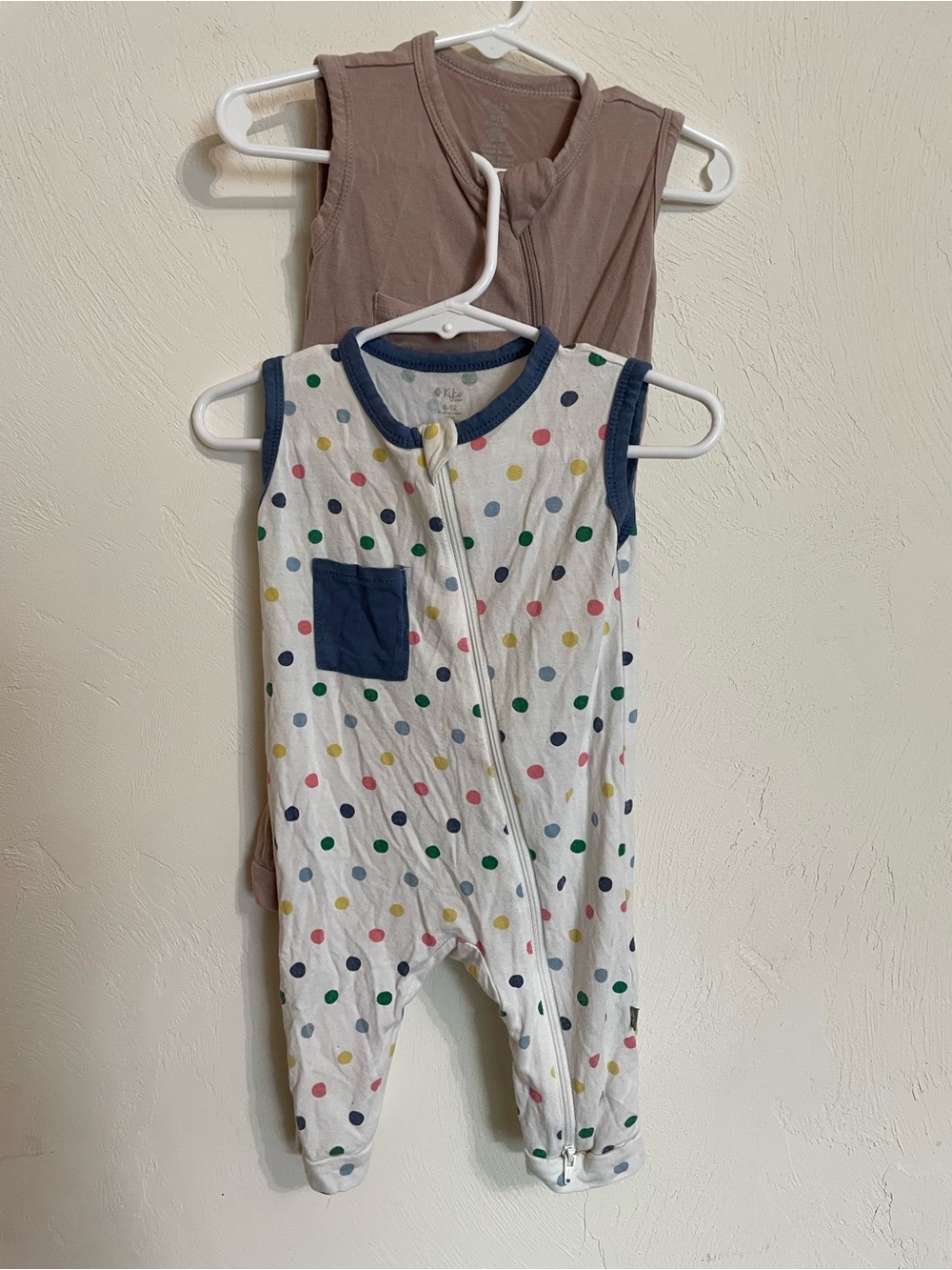 Kyte Baby bundle sleeveless zip rompers 6-12 mo